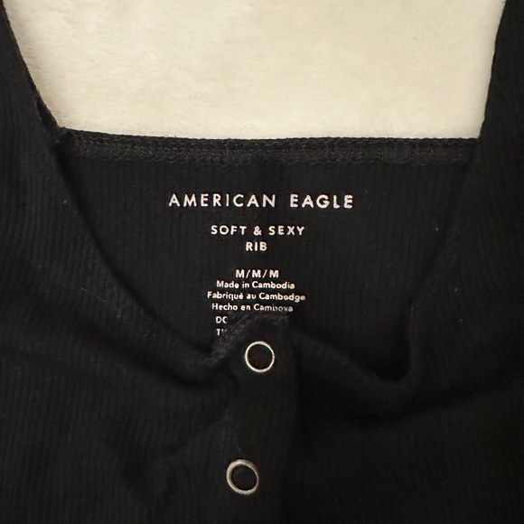 AMERICAN EAGLE SOFT AND SEXY RIBBED BLACK TANK TOP MEDIUM - Picture 3 of 3